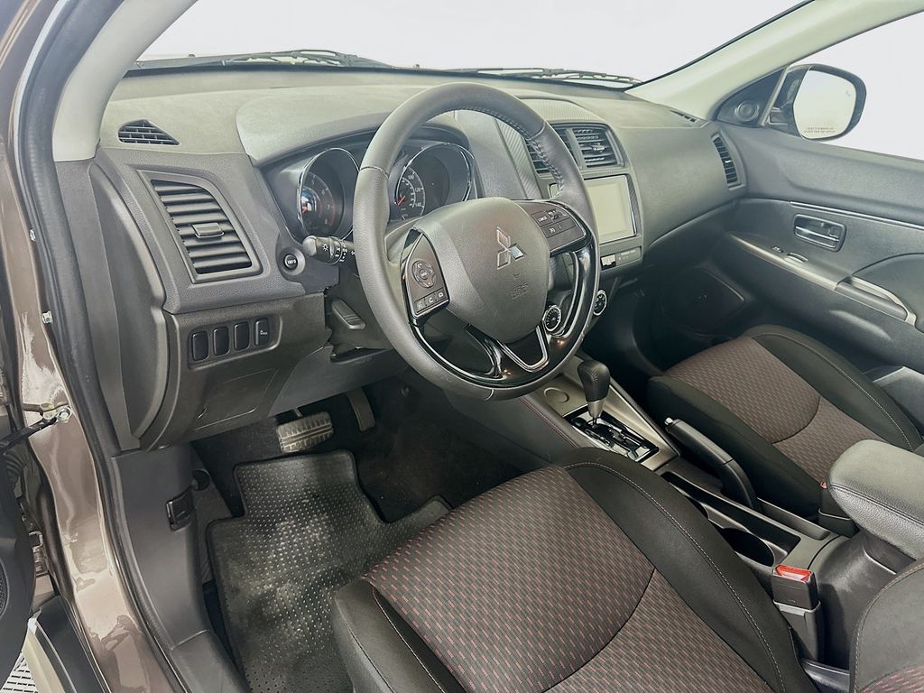 Thumbnail: 2019 Mitsubishi Outlander Sport - 9