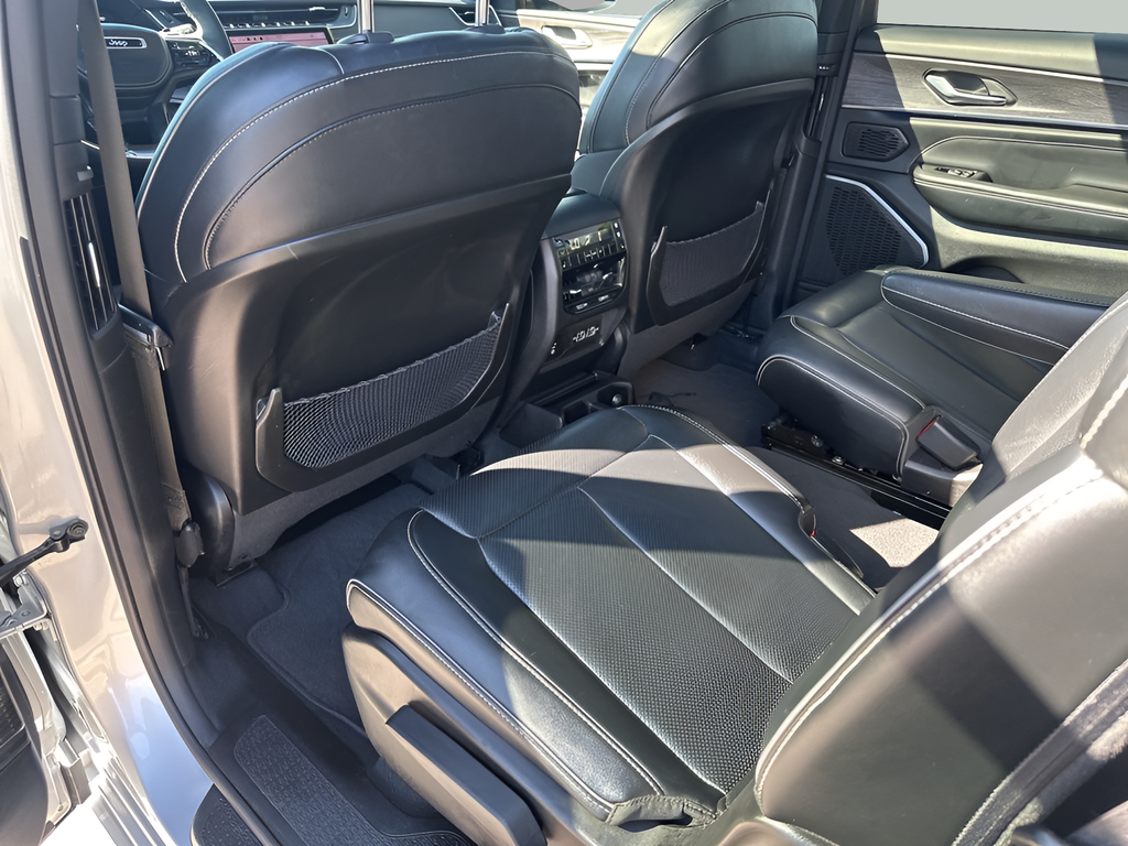 Used Car 2023 Jeep Grand Cherokee L  Overland For Sale Under $35,000 In Austin, Texas