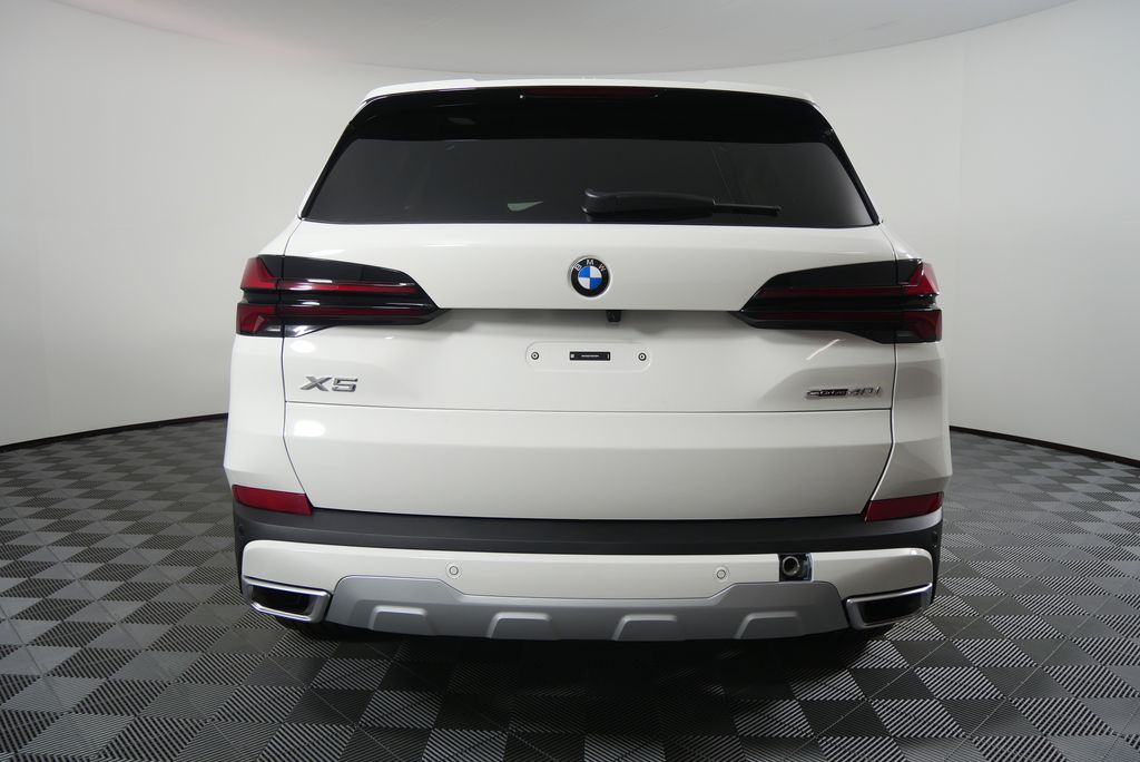 Thumbnail: 2026 BMW X5 - 4
