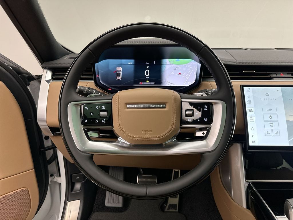 Thumbnail: 2025 Land Rover Range Rover - 14