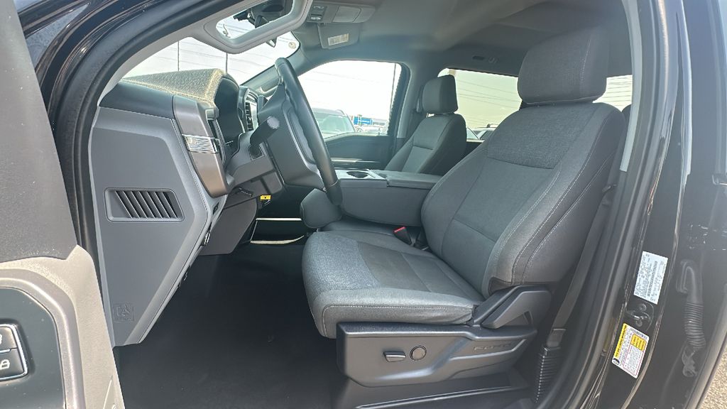 2025 Ford F-150 XLT - 3