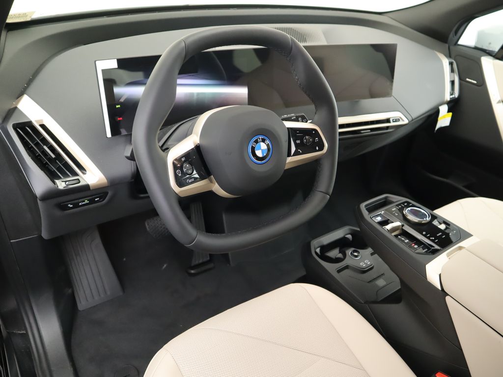 2025 BMW iX xDrive50 9