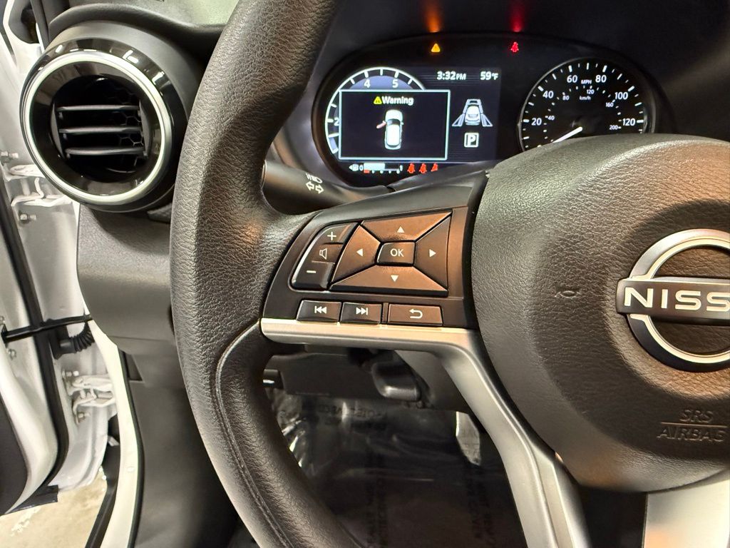 2022 Nissan Kicks SV 13