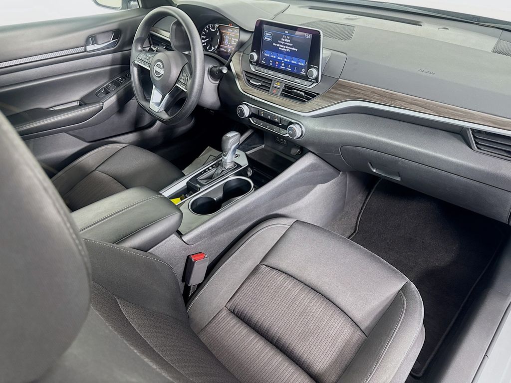 Used Car 2024 Nissan Altima  2.5 Sv For Sale Under $20,000 In Austin, Texas