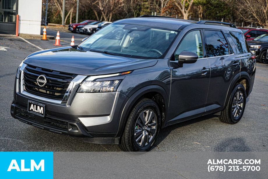 2025 Nissan Pathfinder SV - Photo 15