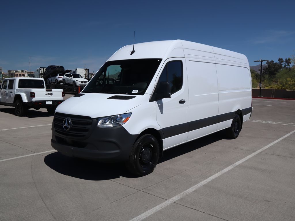 Thumbnail: 2025 Mercedes-Benz Sprinter - 1