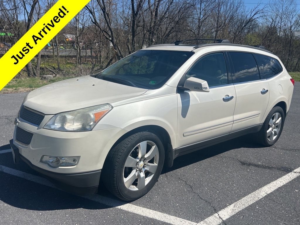 White Diamond Clearcoat 2012 Chevrolet Traverse LTZ AWD SUV / Crossover All-Wheel Drive 6-Speed Automatic Overdrive