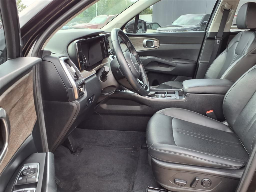 2022 Kia Sorento EX Black at North Houston Mitsubishi