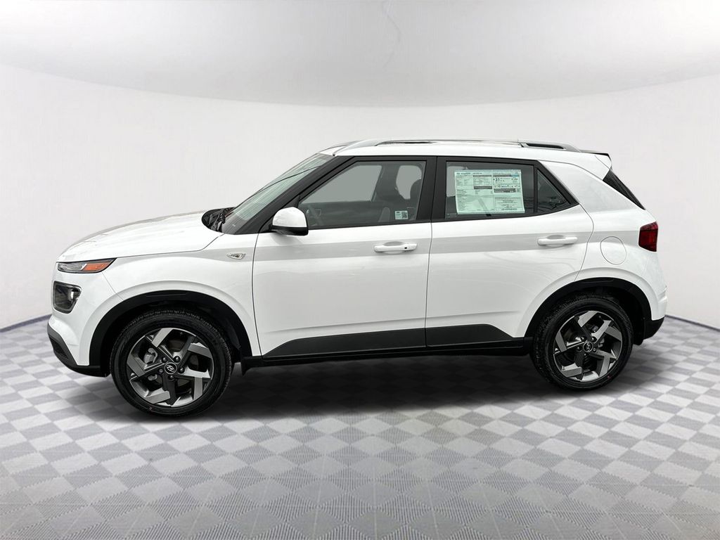 2025 Hyundai Venue SEL - 3