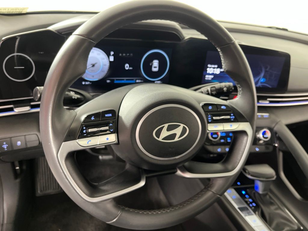 Thumbnail: 2025 Hyundai Elantra - 29