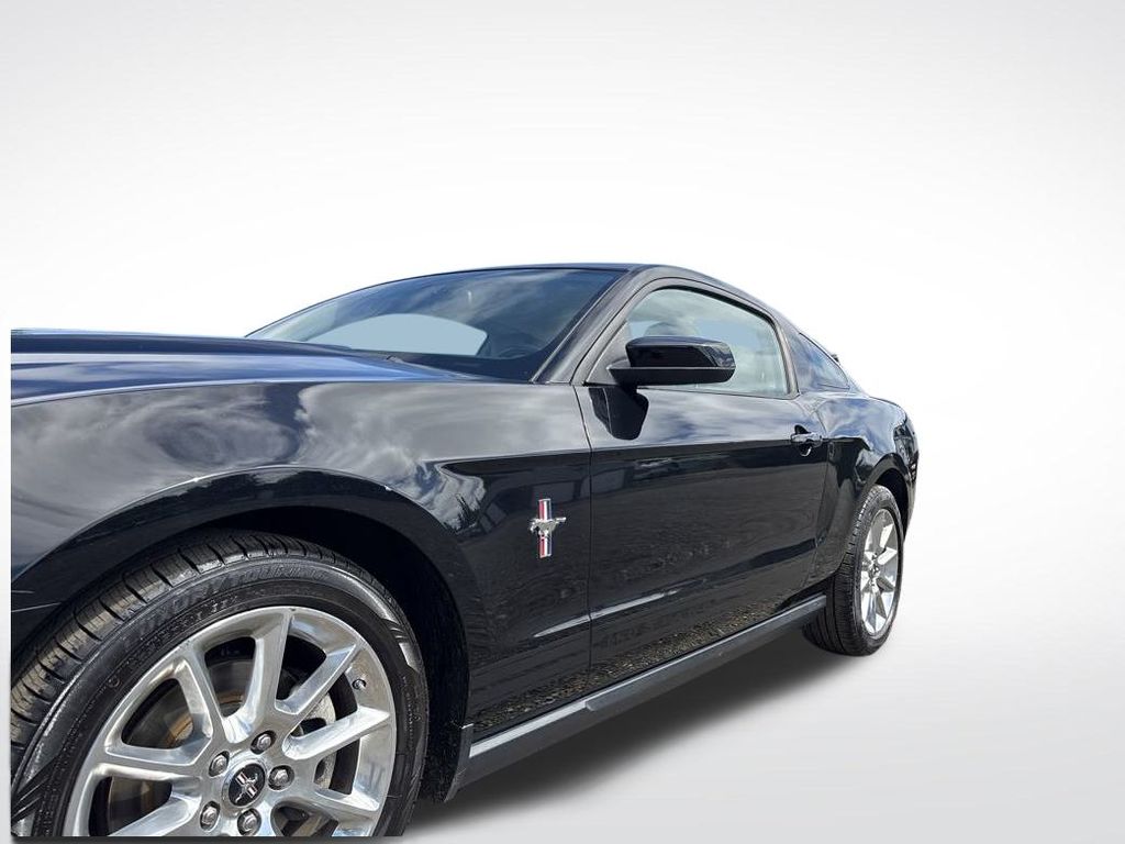 2011 Ebony Ford Mustang V6 Premium RWD Coupe