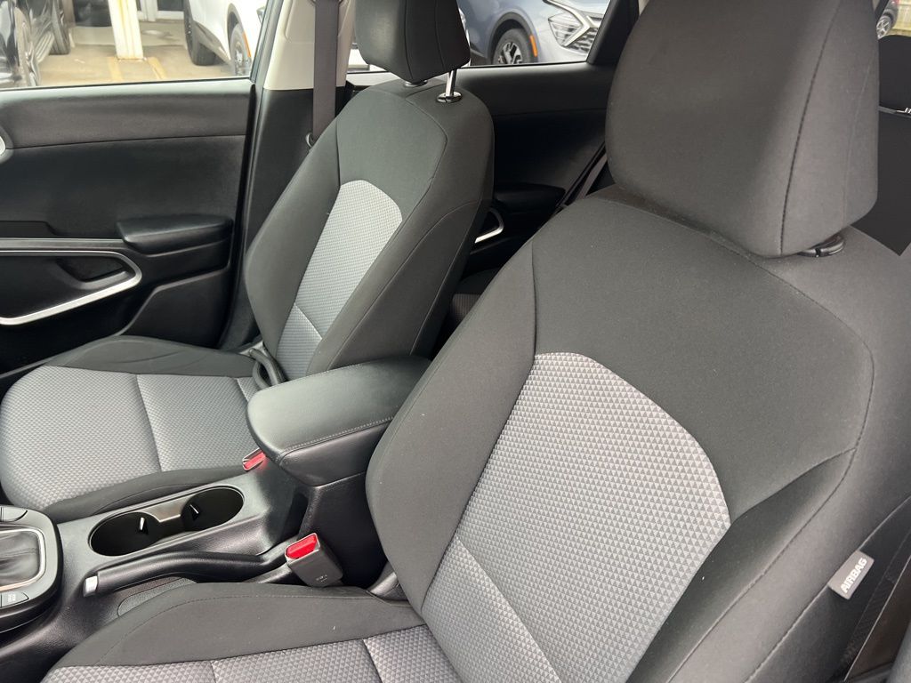 2023 Kia Soul LX photo