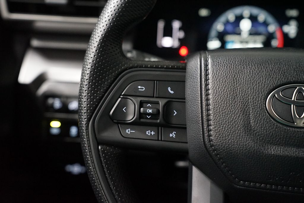 Thumbnail: 2025 Toyota Tacoma - 15