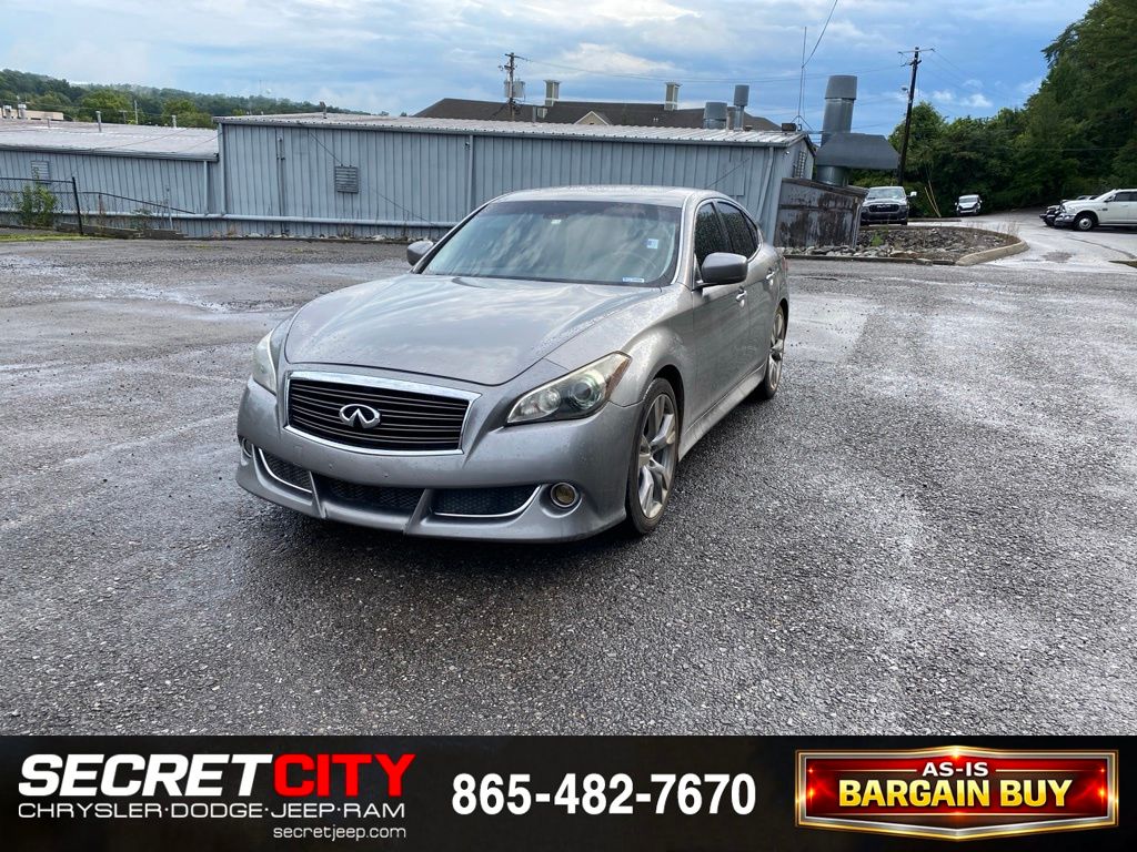 Gray (Platinum Graphite) 2011 INFINITI M56 Sedan Rear-Wheel Drive 7-Speed Automatic