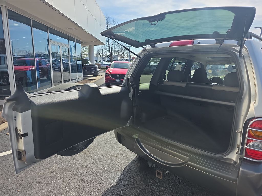 Used 2004 Silver Jeep Sport image 10