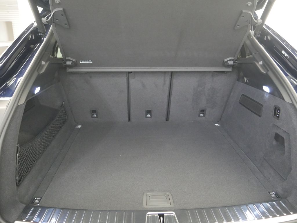 Thumbnail: 2026 Porsche  - 25