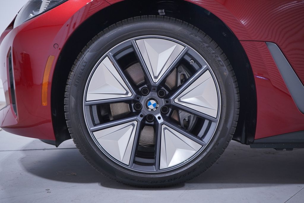 2025 BMW i4 eDrive40 2