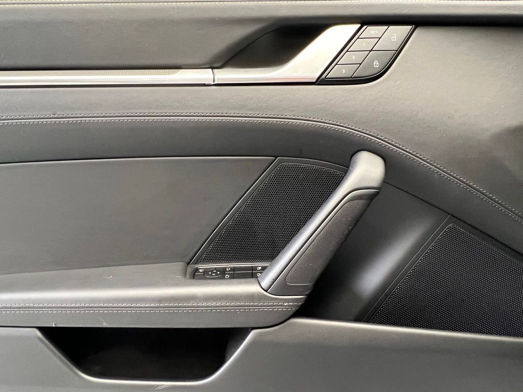 Thumbnail: 2024 Porsche 911 - 19