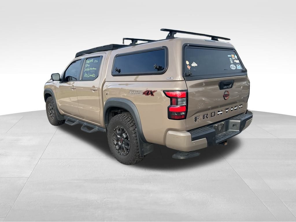 2022 Nissan Frontier PRO-4X 6