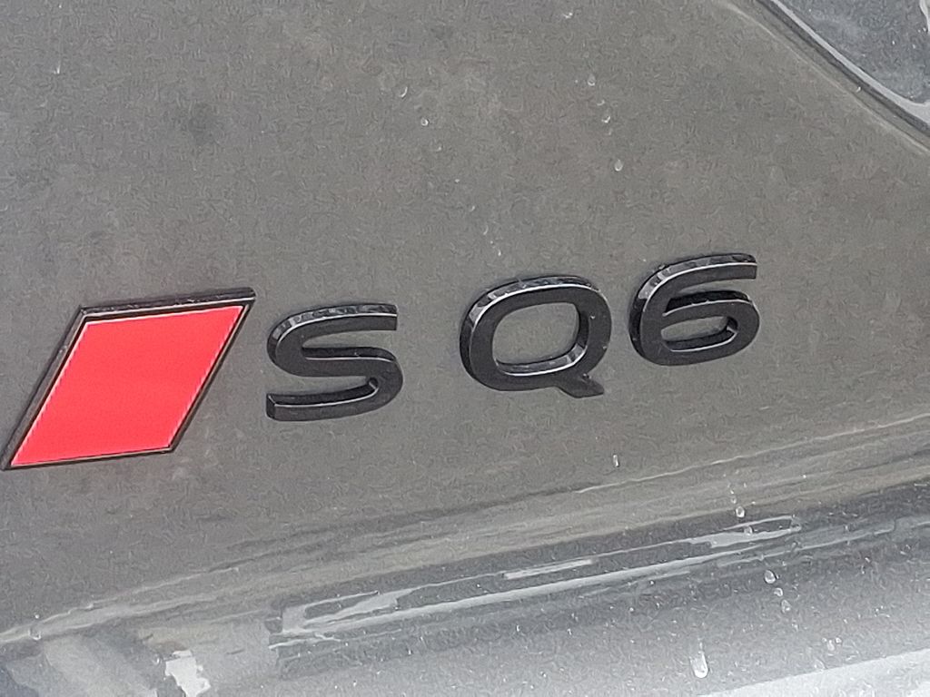 Thumbnail: 2025 Audi SQ6 e-tron - 29