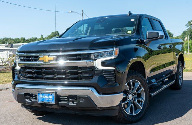 Black 2025 Chevrolet Silverado 1500 Pickup Truck Four-Wheel Drive 8-Speed Automatic