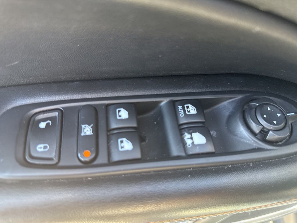 Thumbnail: 2018 Jeep Compass - 11
