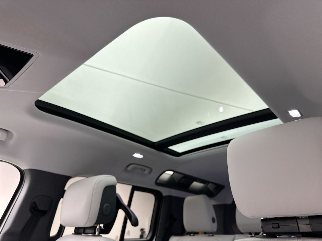 Thumbnail: 2026 Land Rover Defender - 11