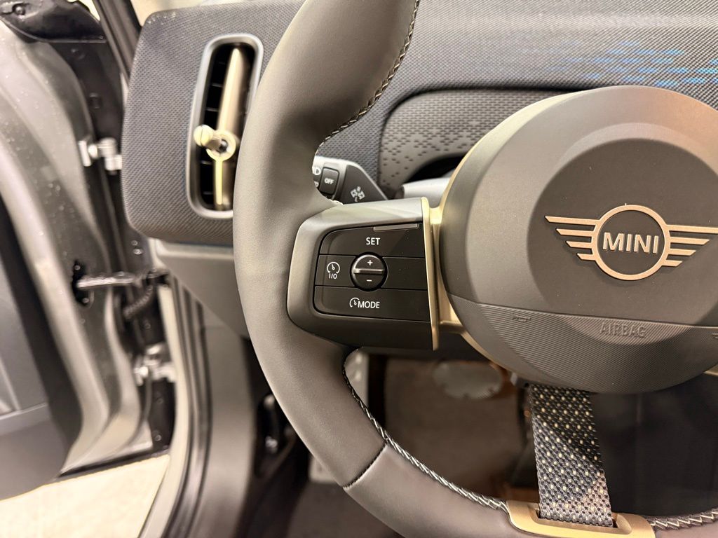 Thumbnail: 2025 MINI Cooper Countryman - 13