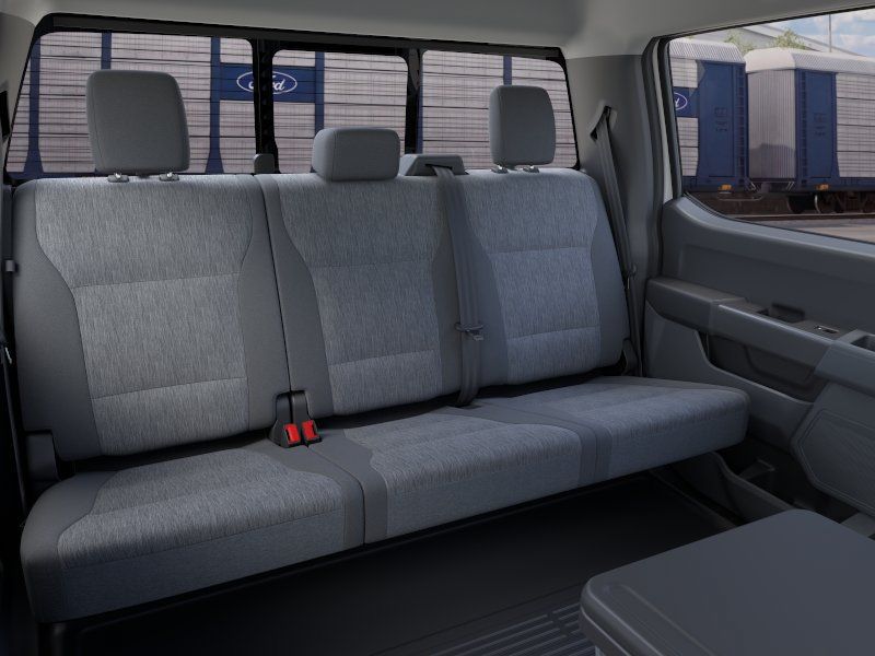 New 2026 Oxford White Ford XL image 11