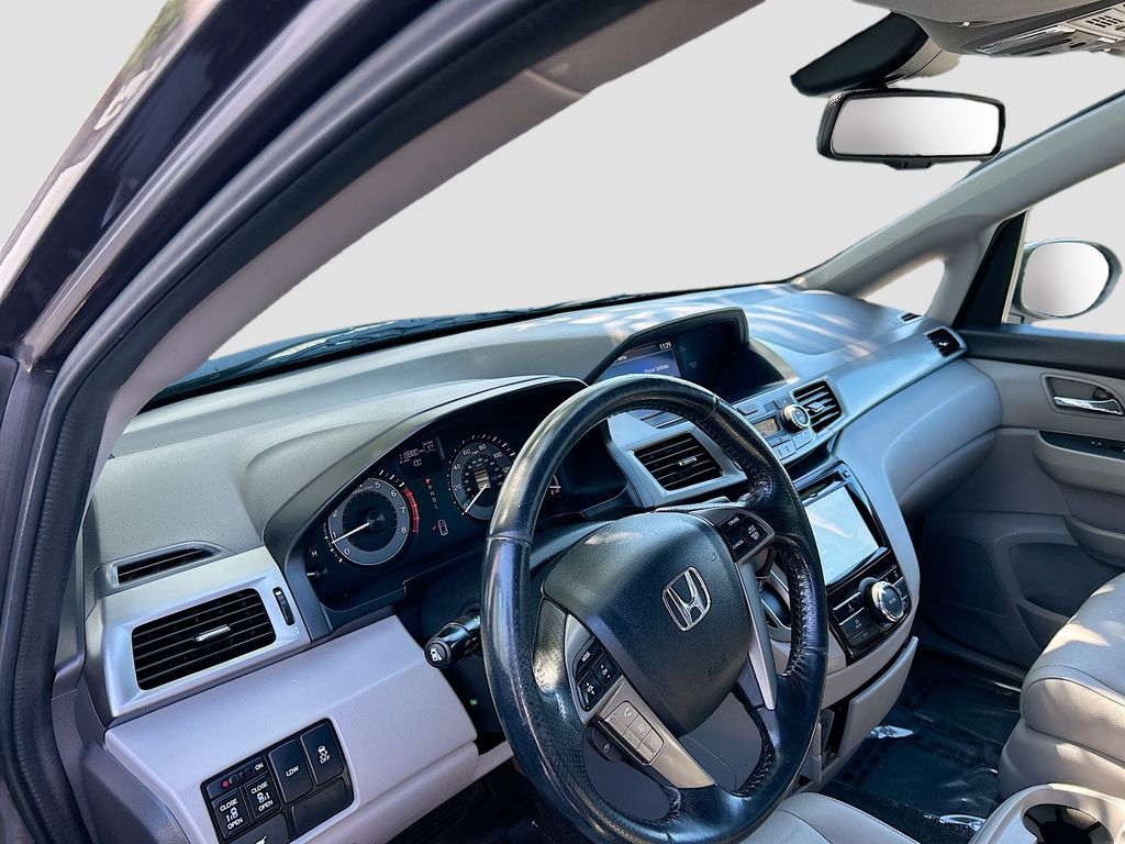 Thumbnail: 2016 Honda Odyssey - 9