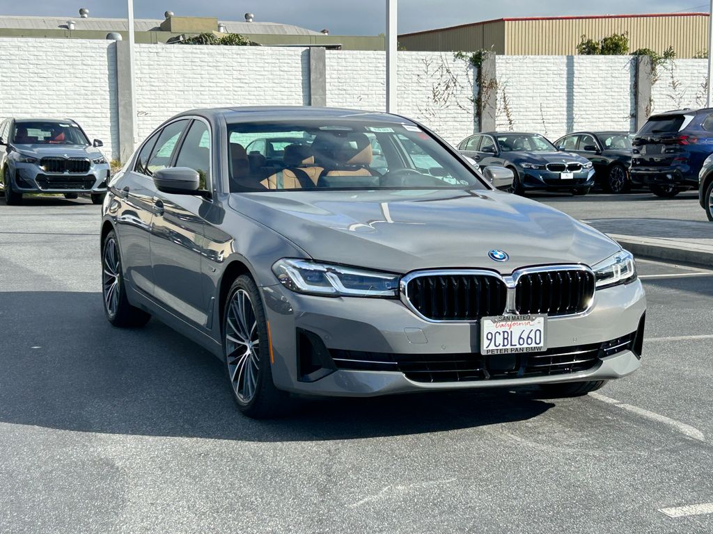 Thumbnail: 2022 BMW 5 Series - 7