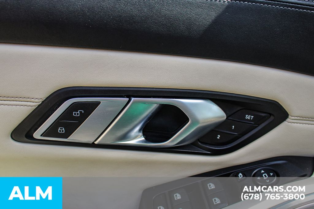 Used 2023 Green BMW Competition image 40
