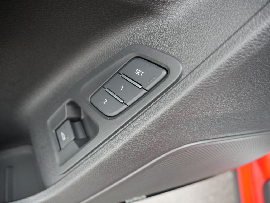 Thumbnail: 2022 Audi Q3 - 19