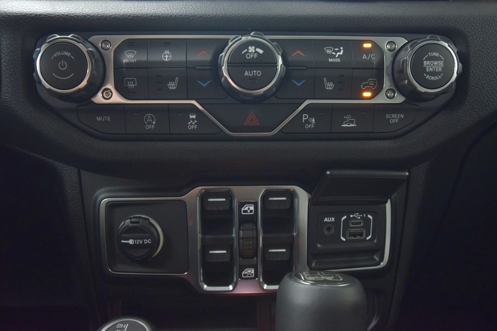 new 2026 Jeep Gladiator car, priced at $49,506