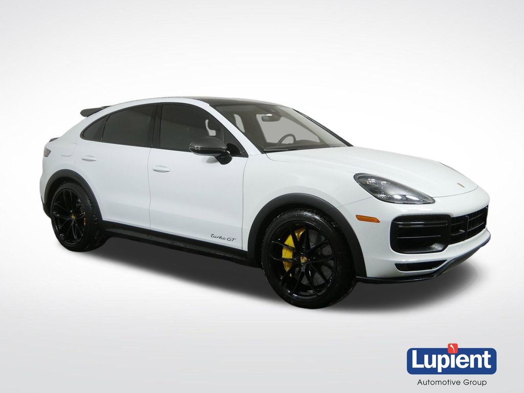 White 2022 Porsche Cayenne Turbo GT AWD SUV / Crossover All-Wheel Drive 8-Speed Automatic