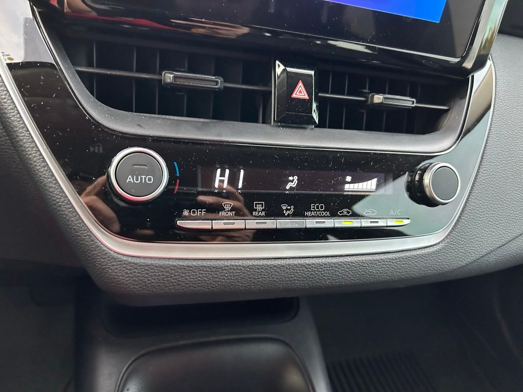 Thumbnail: 2025 Toyota Corolla - 24