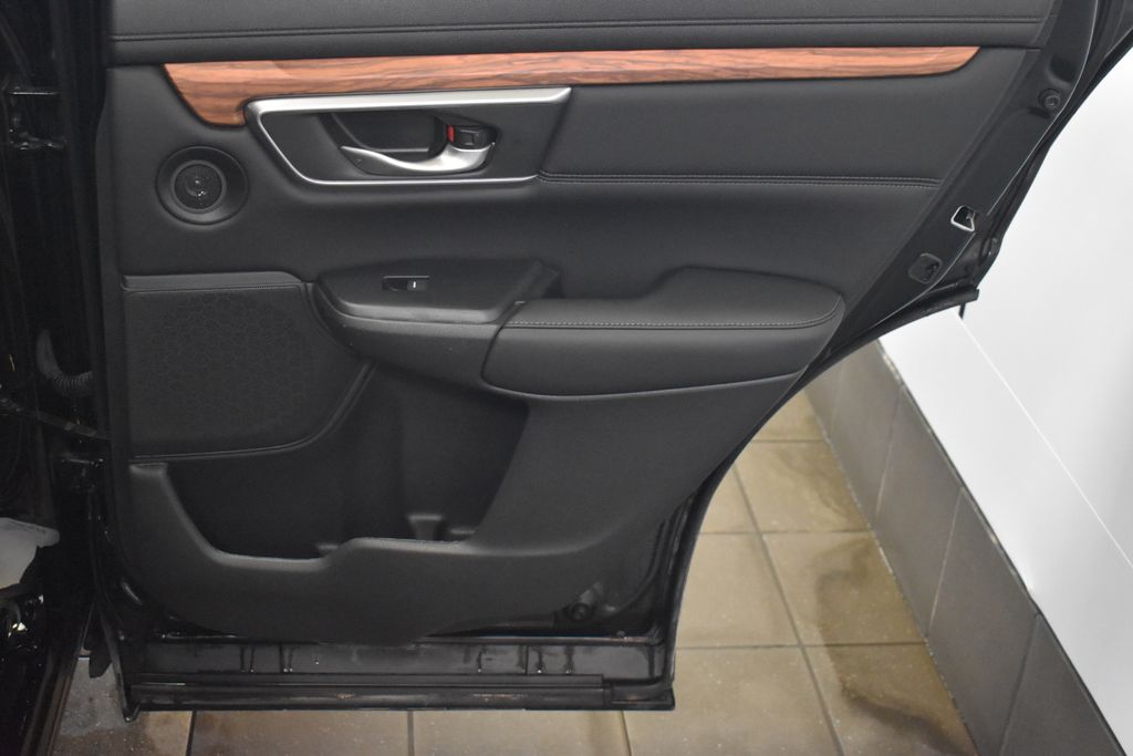 2022 Honda CR-V Touring 27