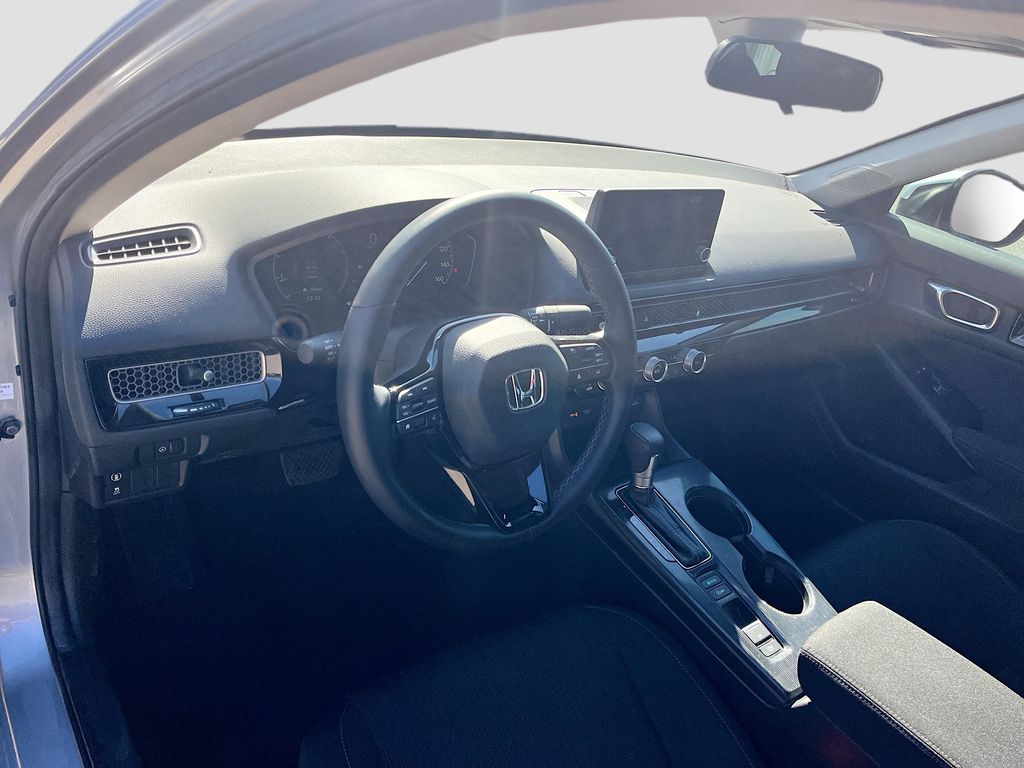 2024 Honda Civic EX - Photo 9