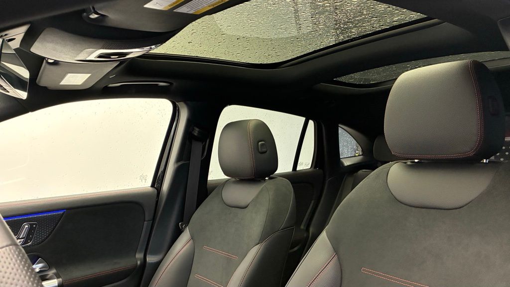 Thumbnail: 2025 Mercedes-Benz GLA - 19