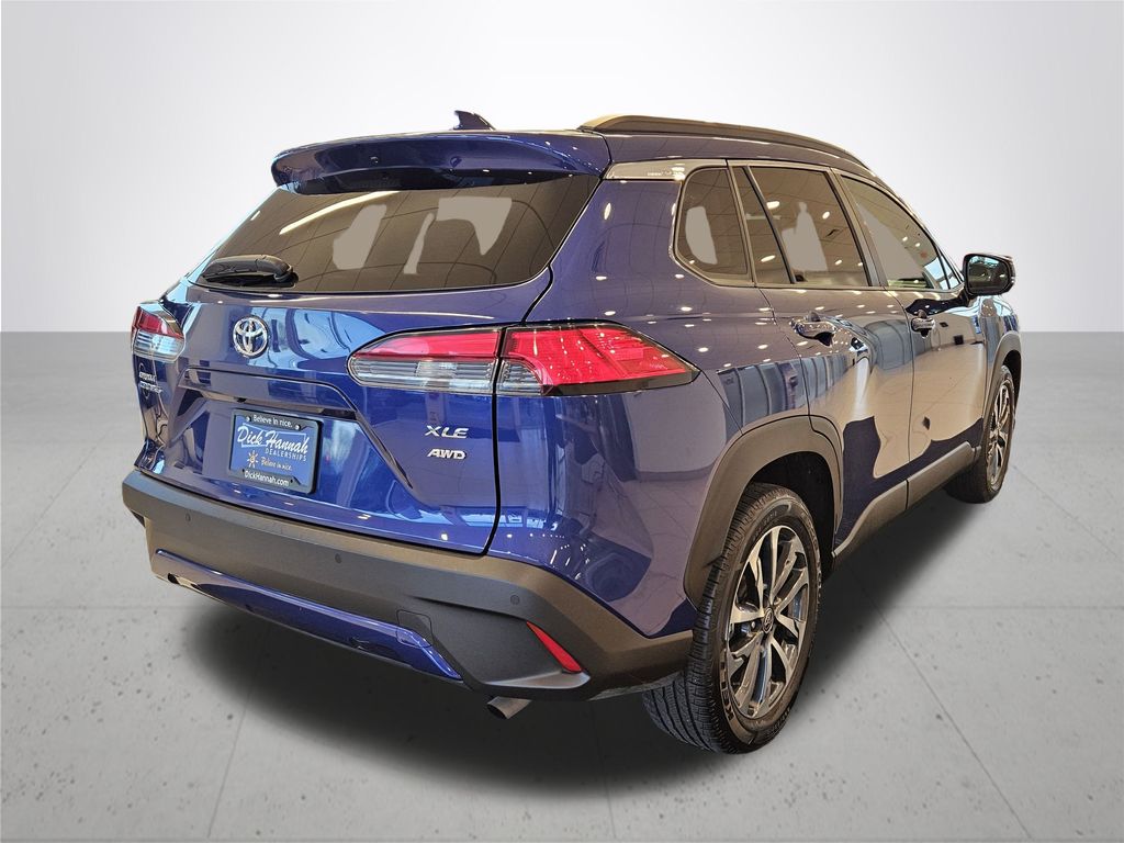 2024 Toyota Corolla Cross XLE