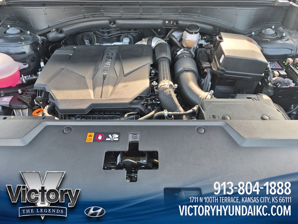 Used 2024 Black Hyundai Calligraphy image 22