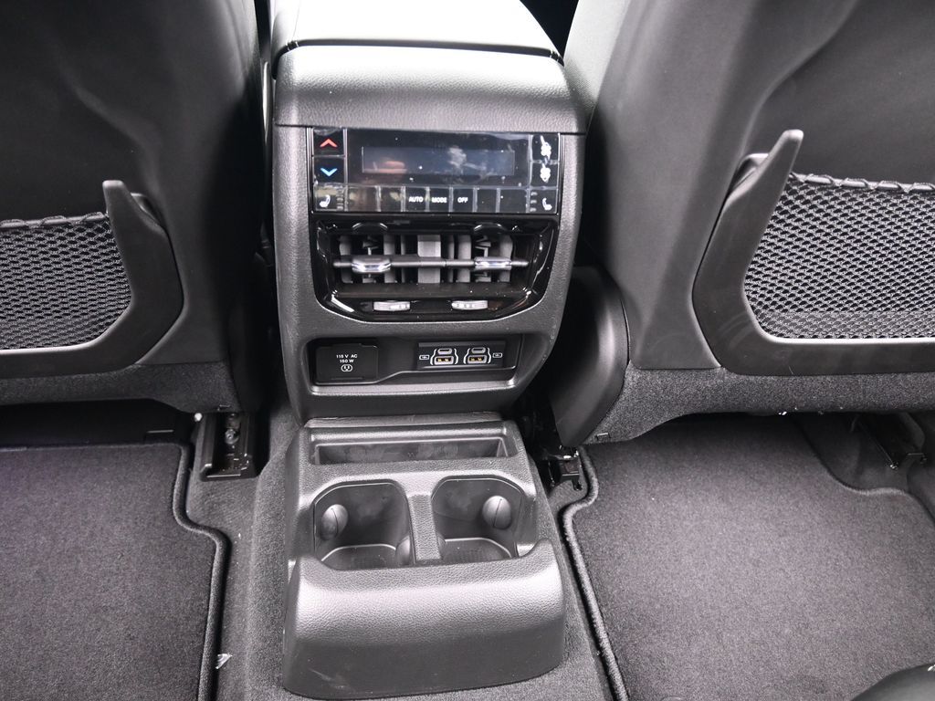 Used 2024 Baltic Gray Metallic Clearcoat Jeep Overland image 40