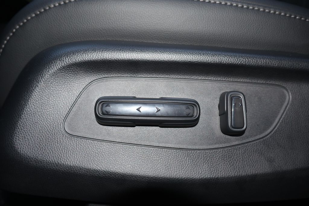 Thumbnail: 2026 Honda HR-V - 10