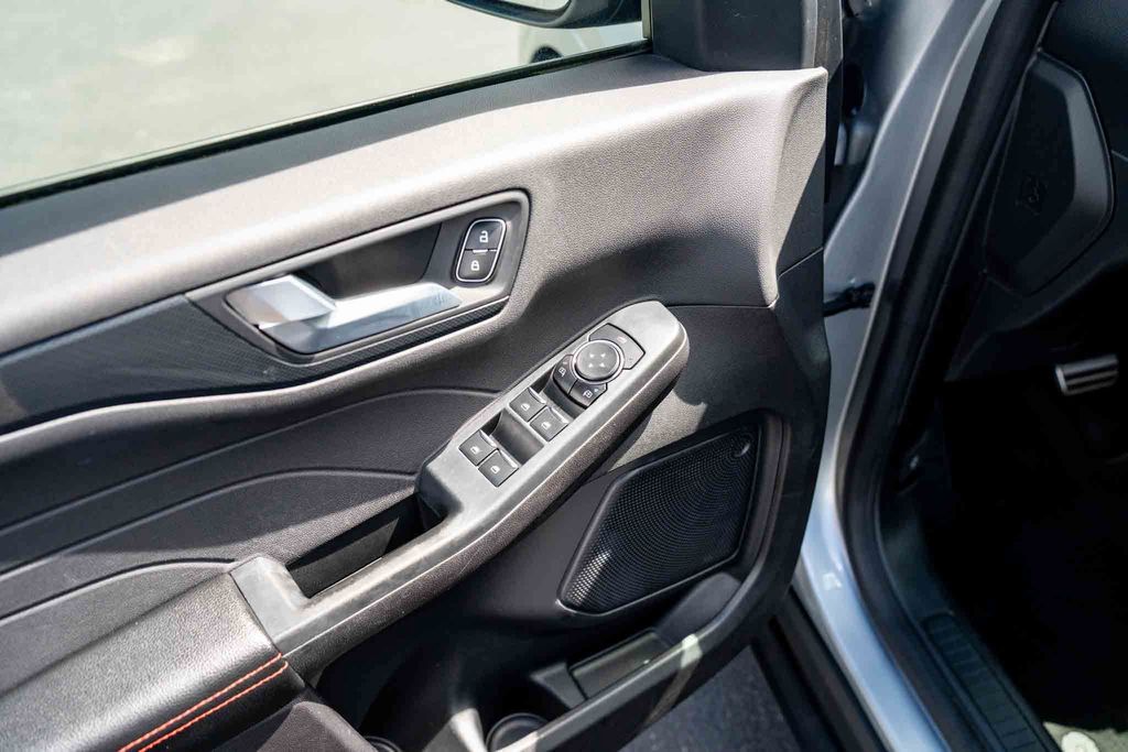 Used Car 2023 Ford Escape  St-line For Sale Under $25,000 In Austin, Texas