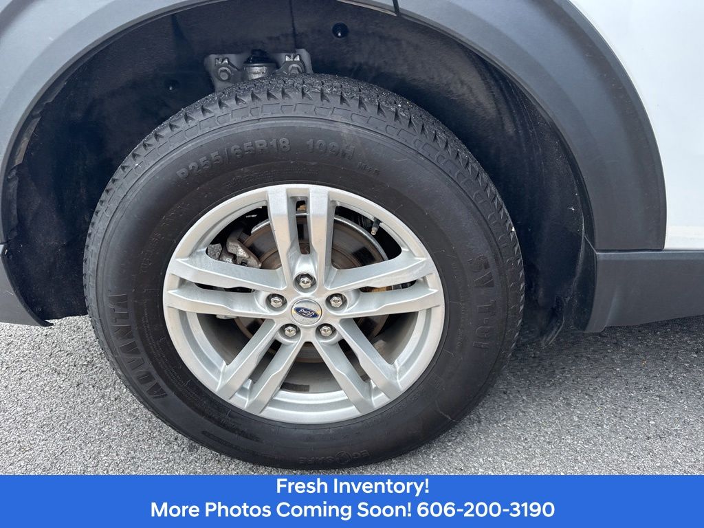 View vehicle photo 6