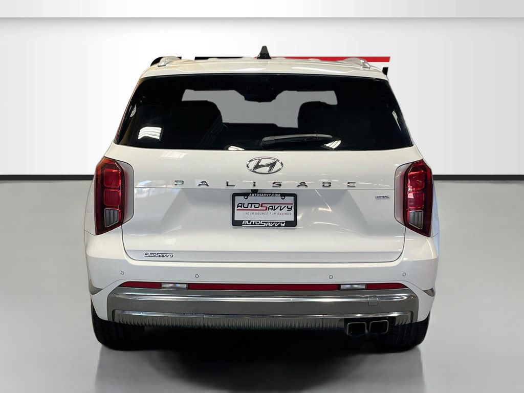 Used 2023 Hyper White Hyundai Calligraphy image 6