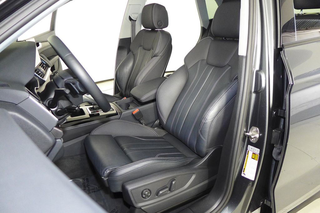 Thumbnail: 2023 Audi Q5 - 22