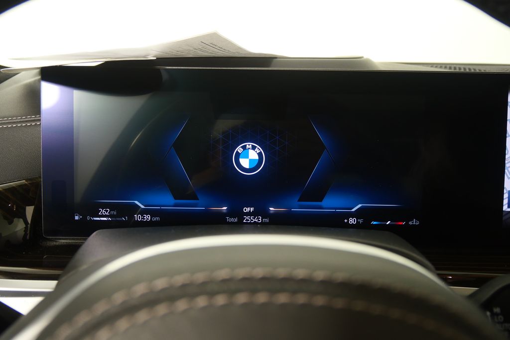 Thumbnail: 2023 BMW X7 - 24