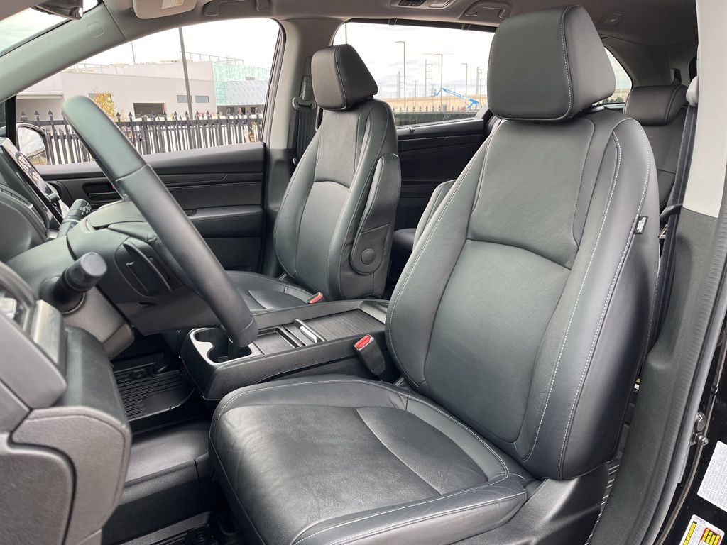 Thumbnail: 2023 Honda Odyssey - 25