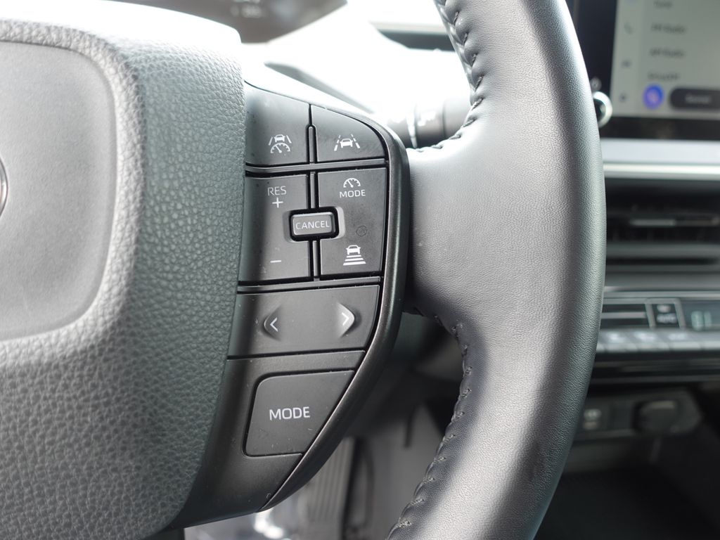 Used 2023  Toyota Limited image 14